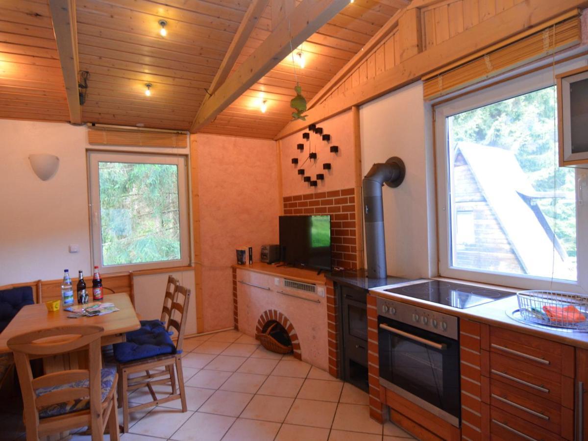 Beautiful Holiday Home With Covered Veranda Friedrichroda Eksteriør billede