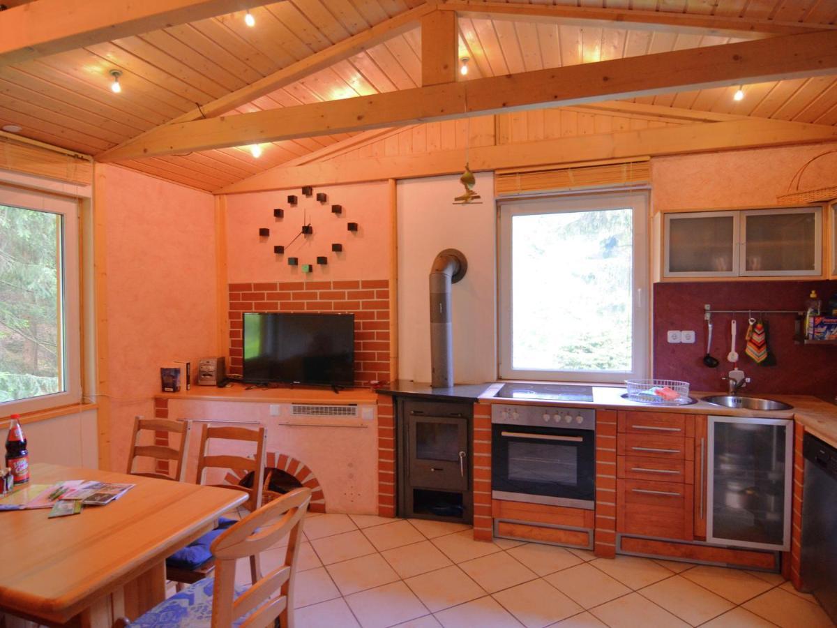 Beautiful Holiday Home With Covered Veranda Friedrichroda Eksteriør billede