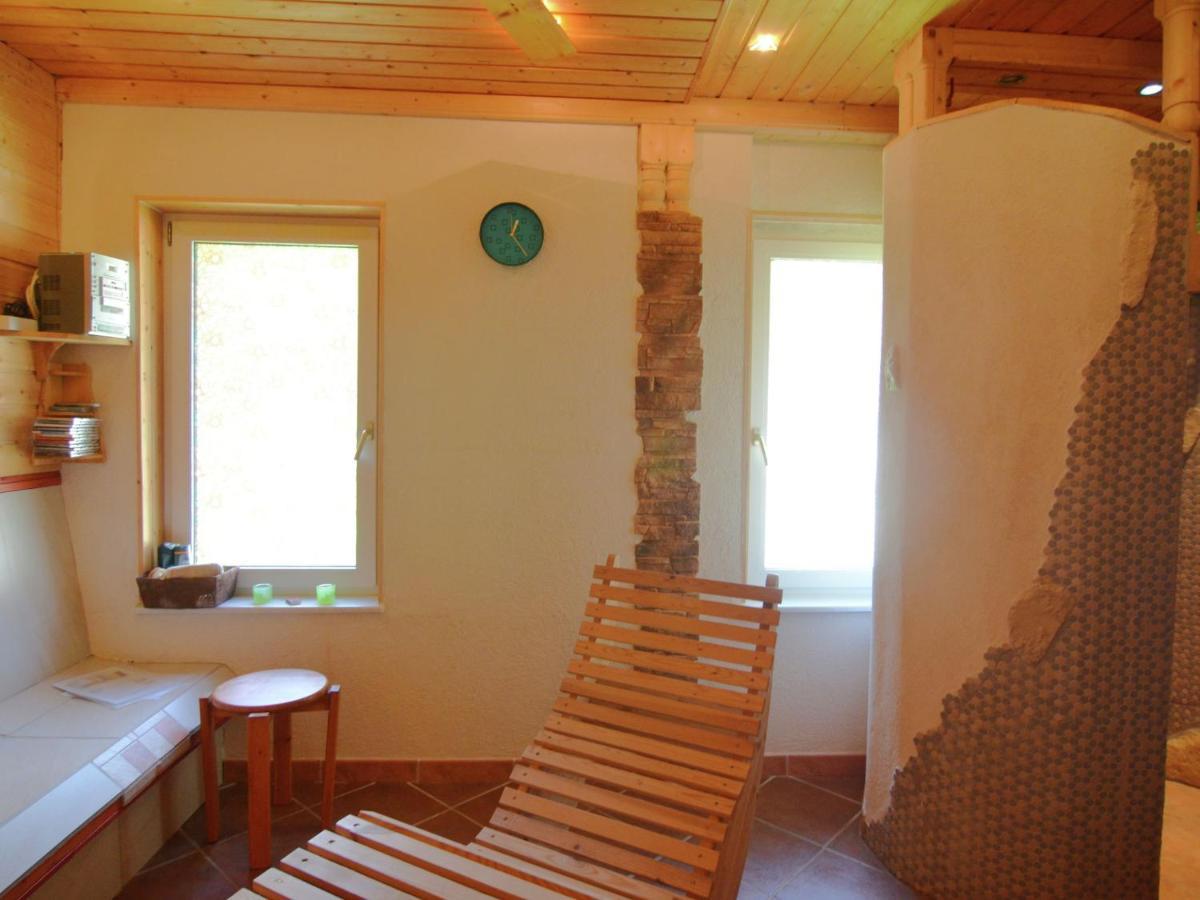 Beautiful Holiday Home With Covered Veranda Friedrichroda Eksteriør billede