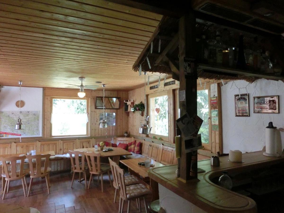 Beautiful Holiday Home With Covered Veranda Friedrichroda Eksteriør billede
